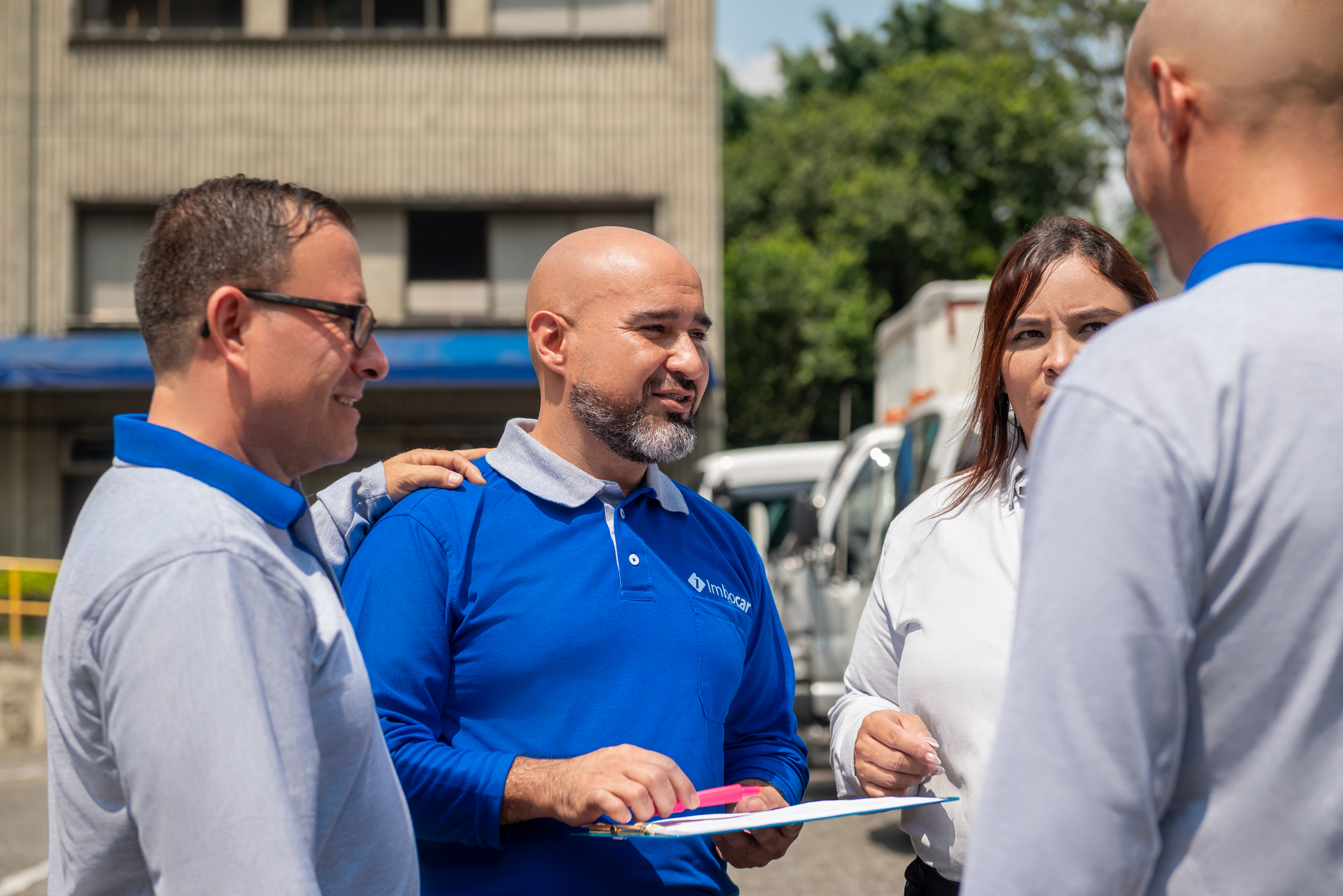 Colaboradores en jornada de trabajo